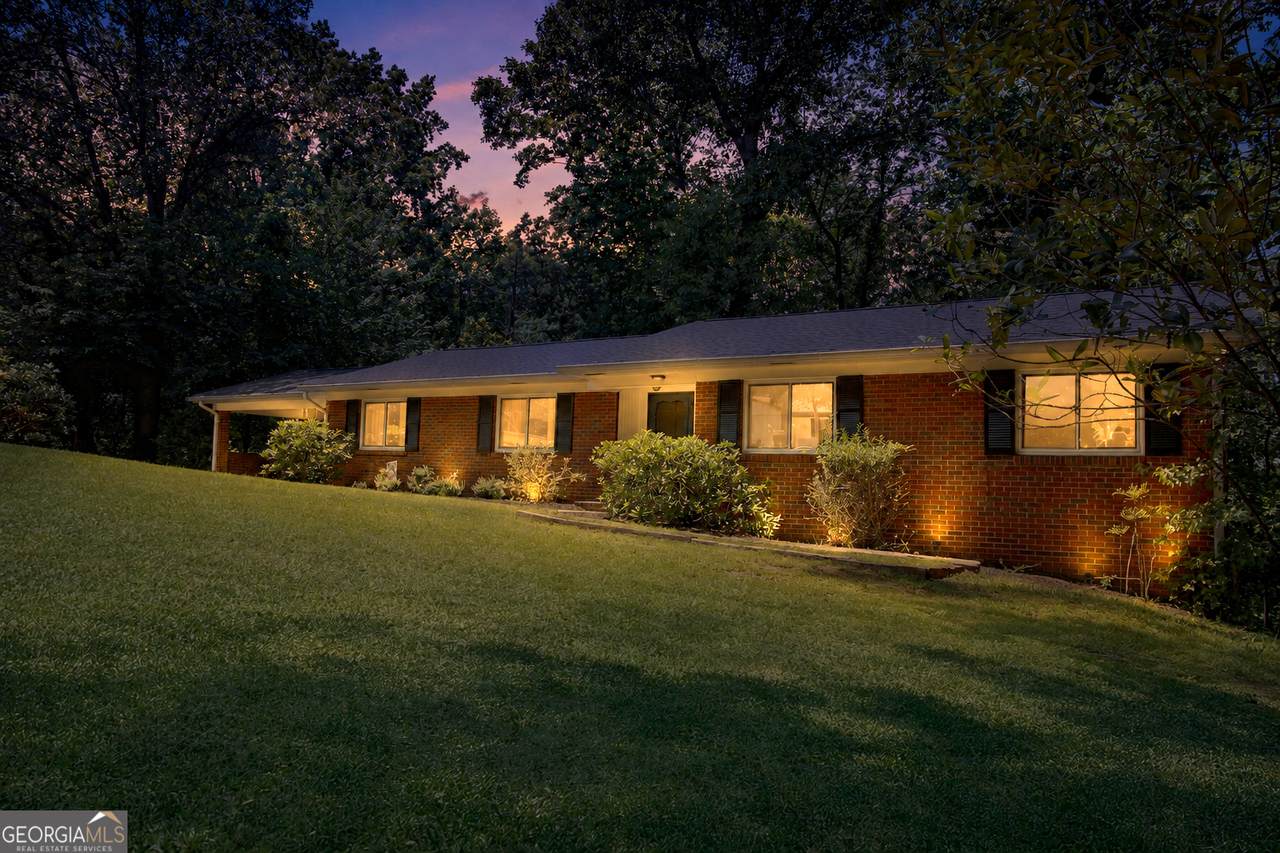 1874 Pine Tree Trail - Photo 1
