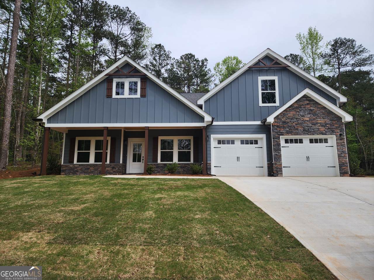 10041 Lakeview Parkway - Photo 1