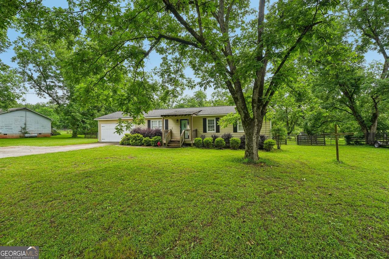 1911 Barnesville Road - Photo 1