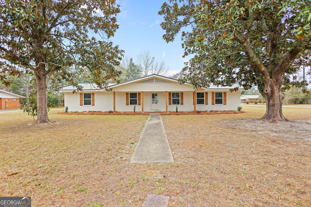 215 Glynn Street - Photo 1