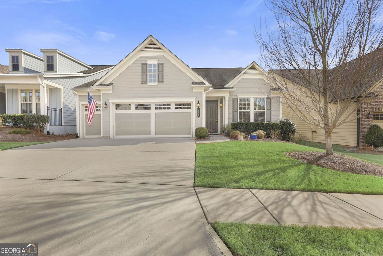 215 Spruce Pine Circle - Photo 1