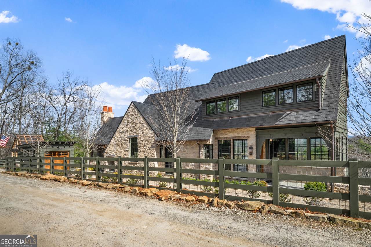 814 Summit Ridge - Photo 1
