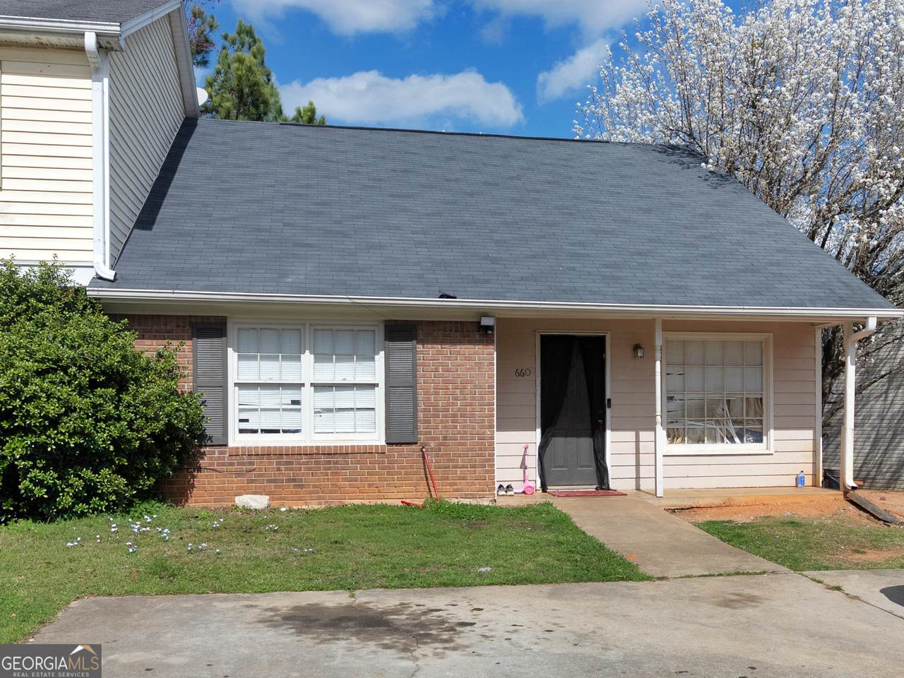 660 Browning Lane - Photo 1