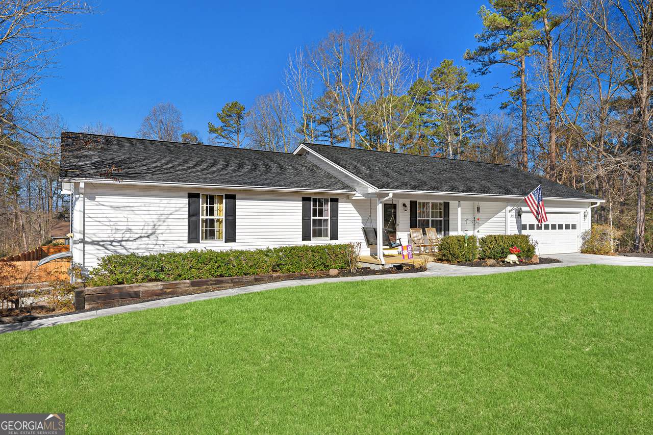 281 Cherokee Drive - Photo 1