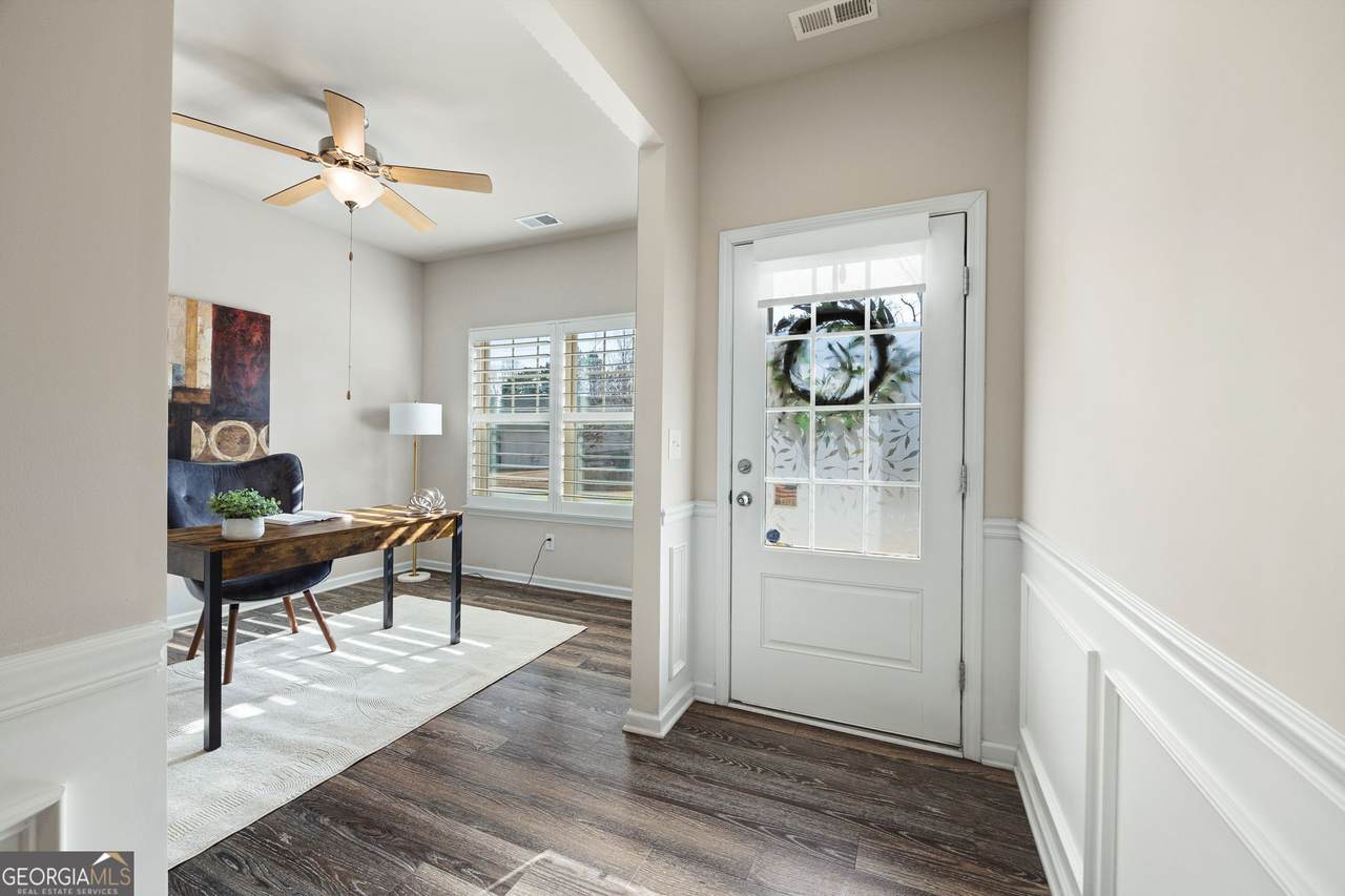 255 Jefferson Avenue - Photo 1