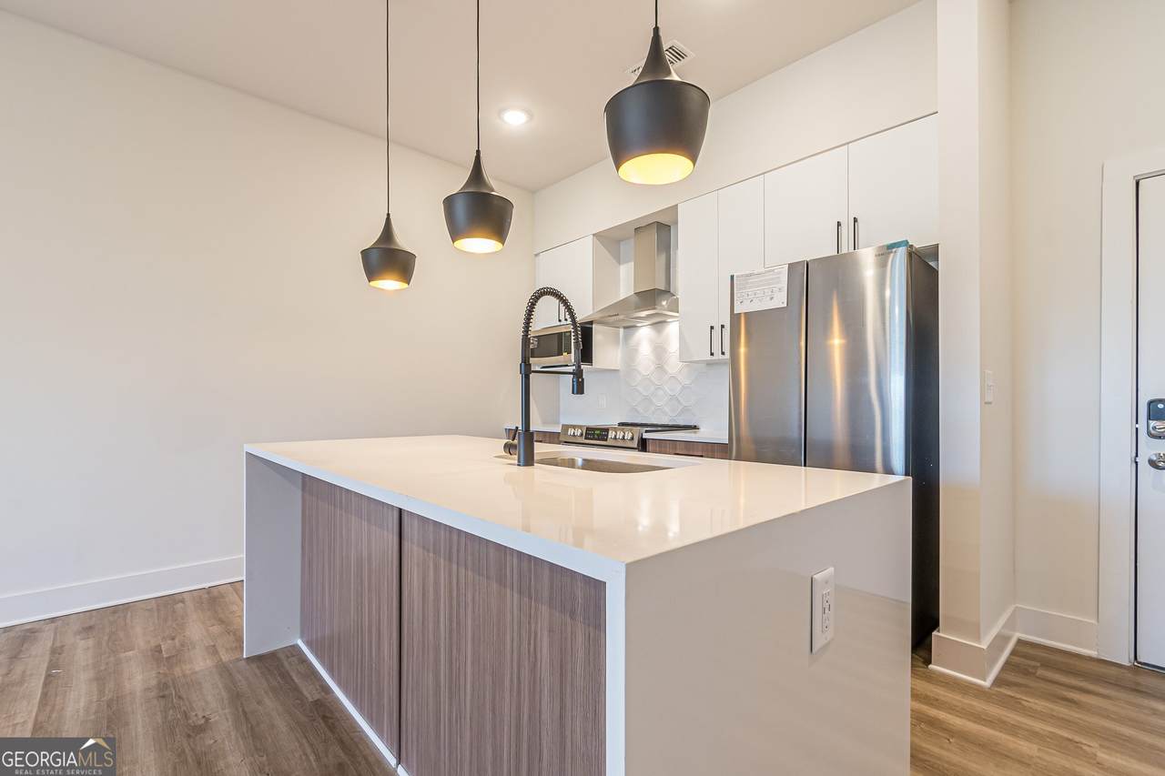 112 Rogers Street - Photo 1