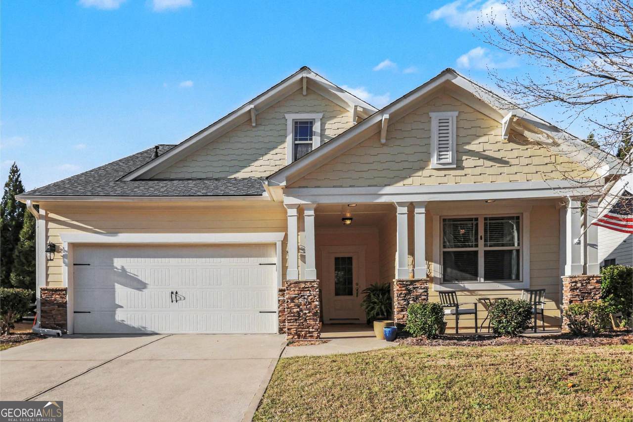 823 Cotton Creek Drive - Photo 1