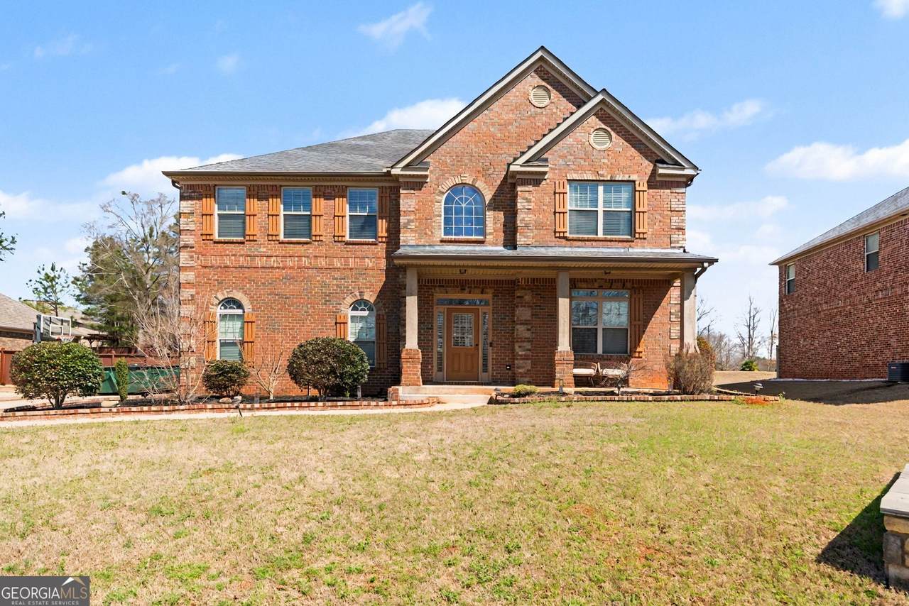 2011 Wentworth Drive - Photo 1