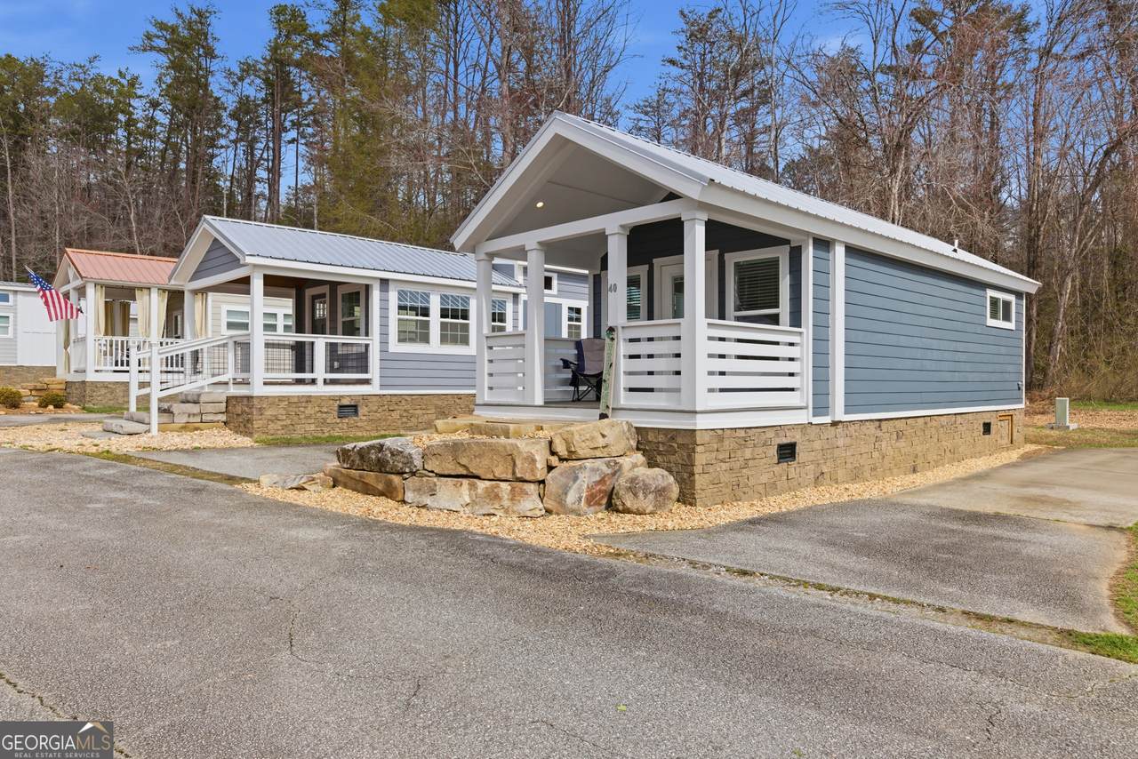 4960 Laurel Lodge Road - Photo 1