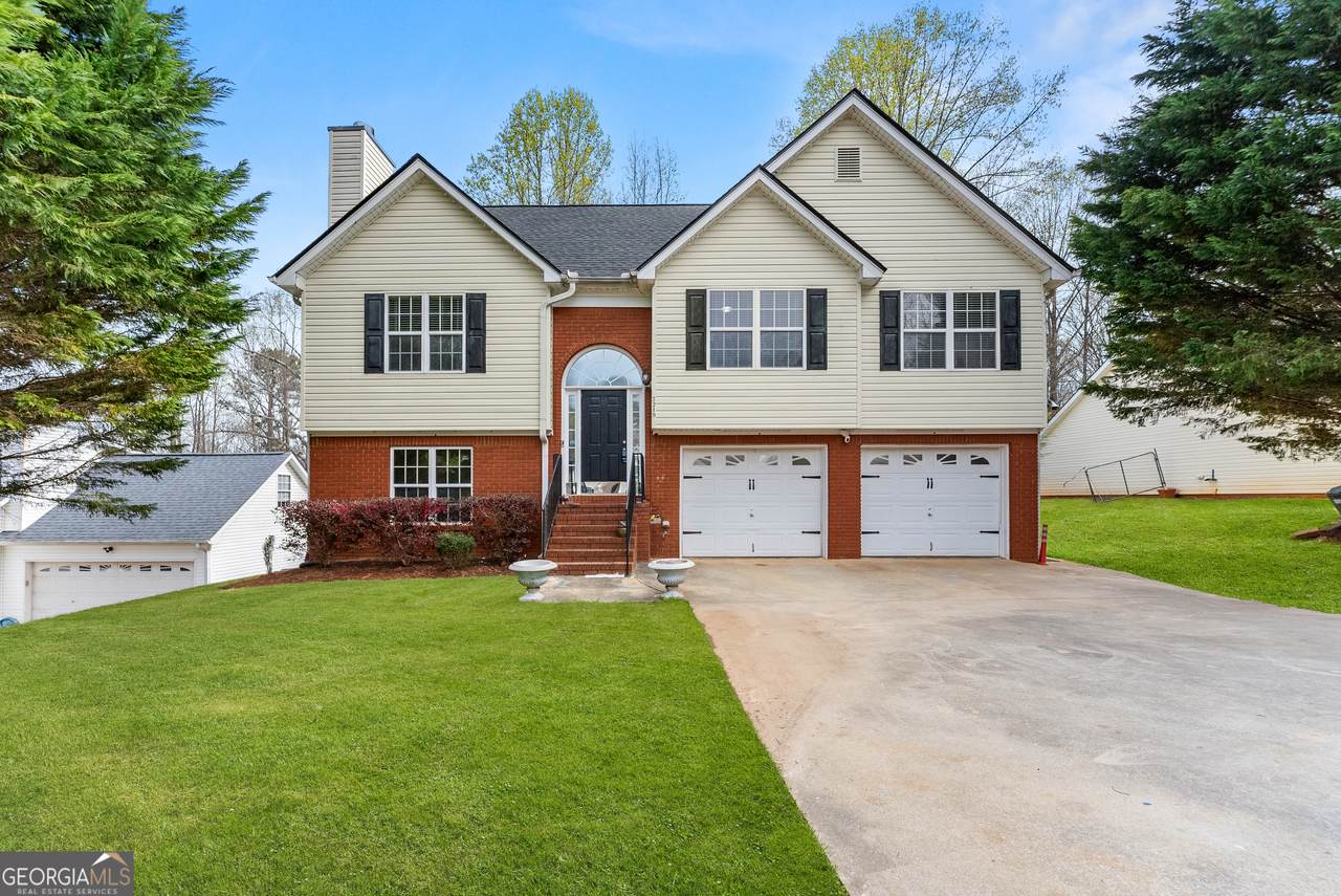 7219 Plum Creek Drive - Photo 1