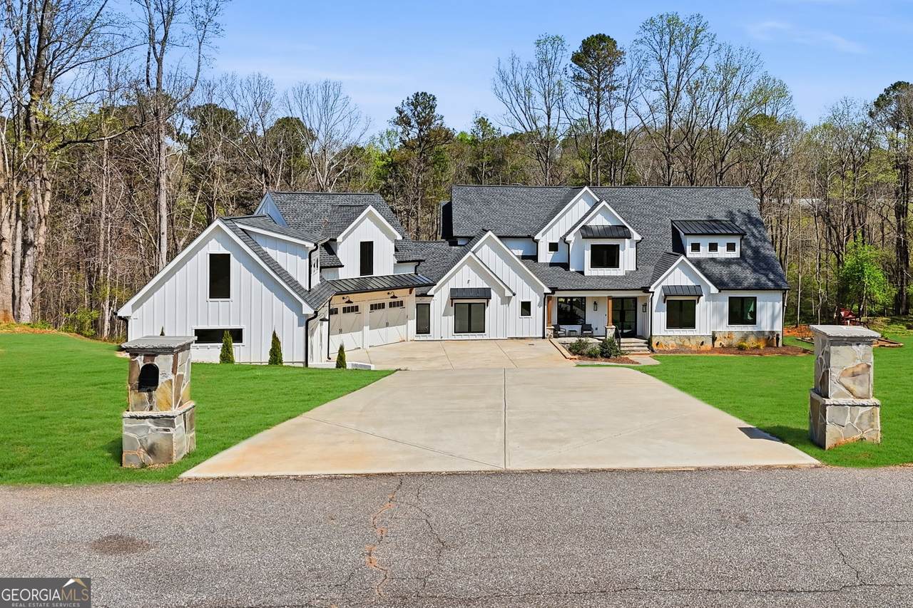 106 Belmont Drive - Photo 1