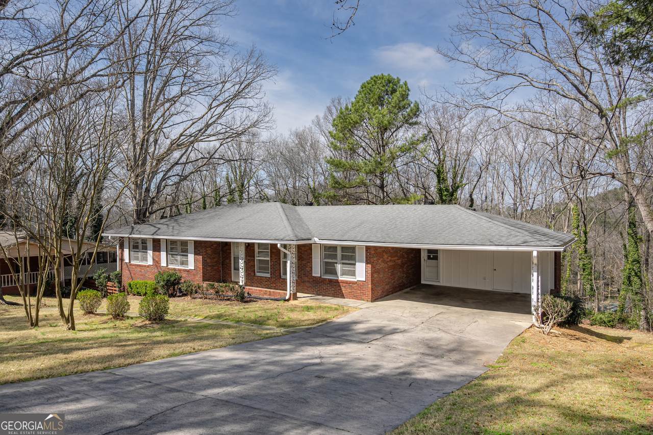 33 Summit Drive - Photo 1