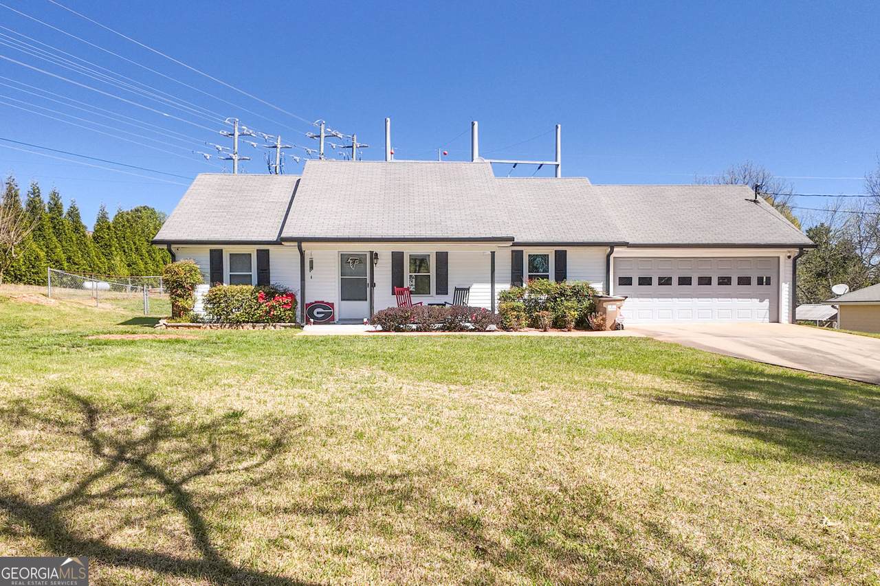 510 Cambridge Drive - Photo 1