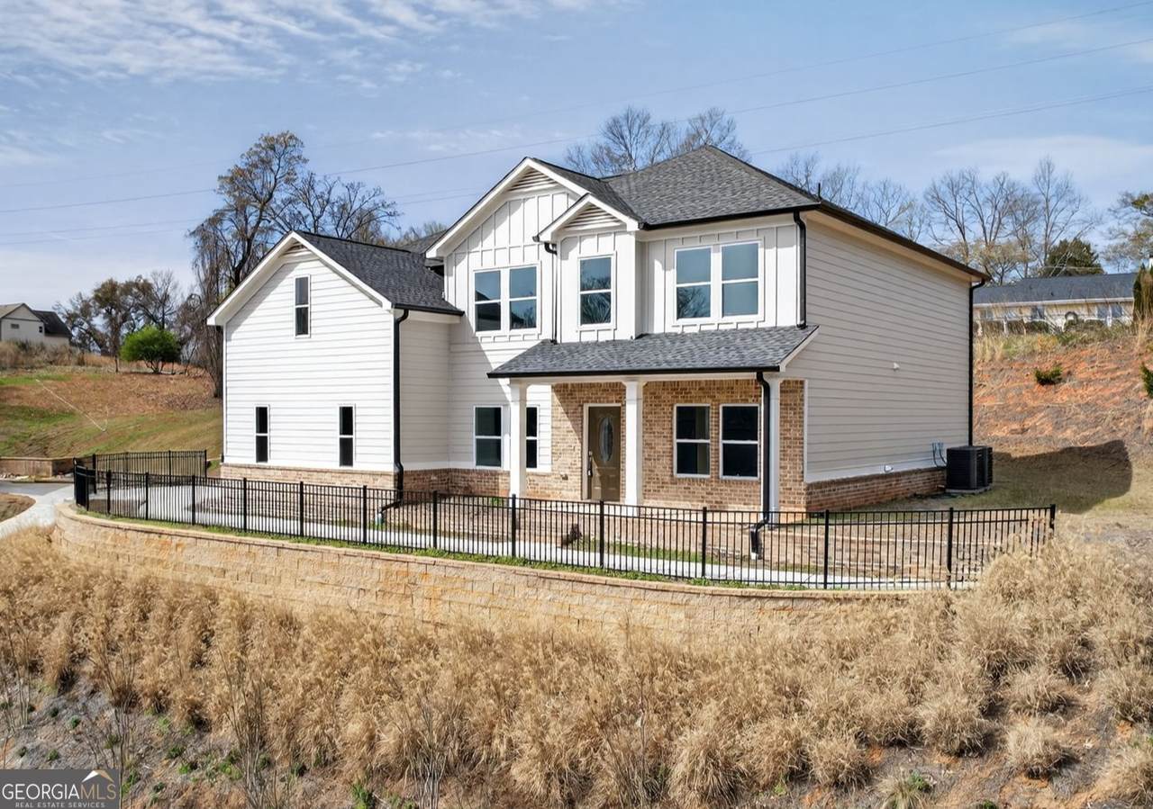 1226 Bloomsbury Lane - Photo 1