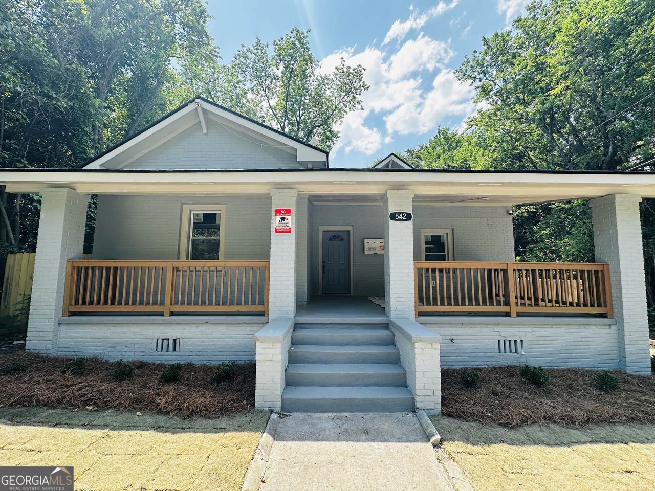 542 Elm Street - Photo 1