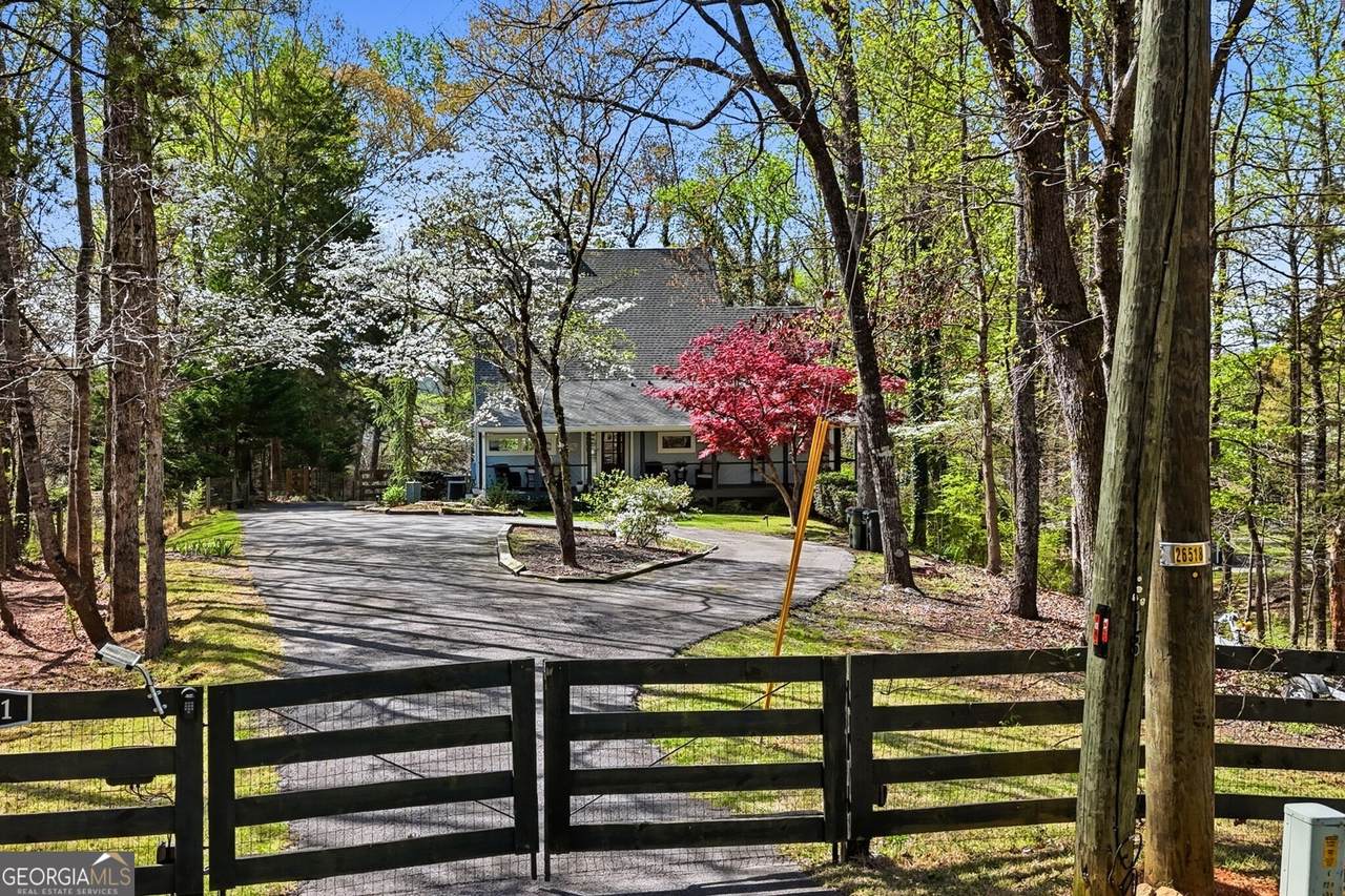 181 Woodland Circle - Photo 1
