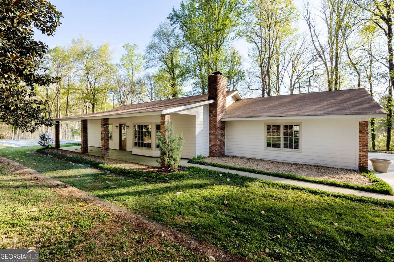 143 Swanson Road - Photo 1