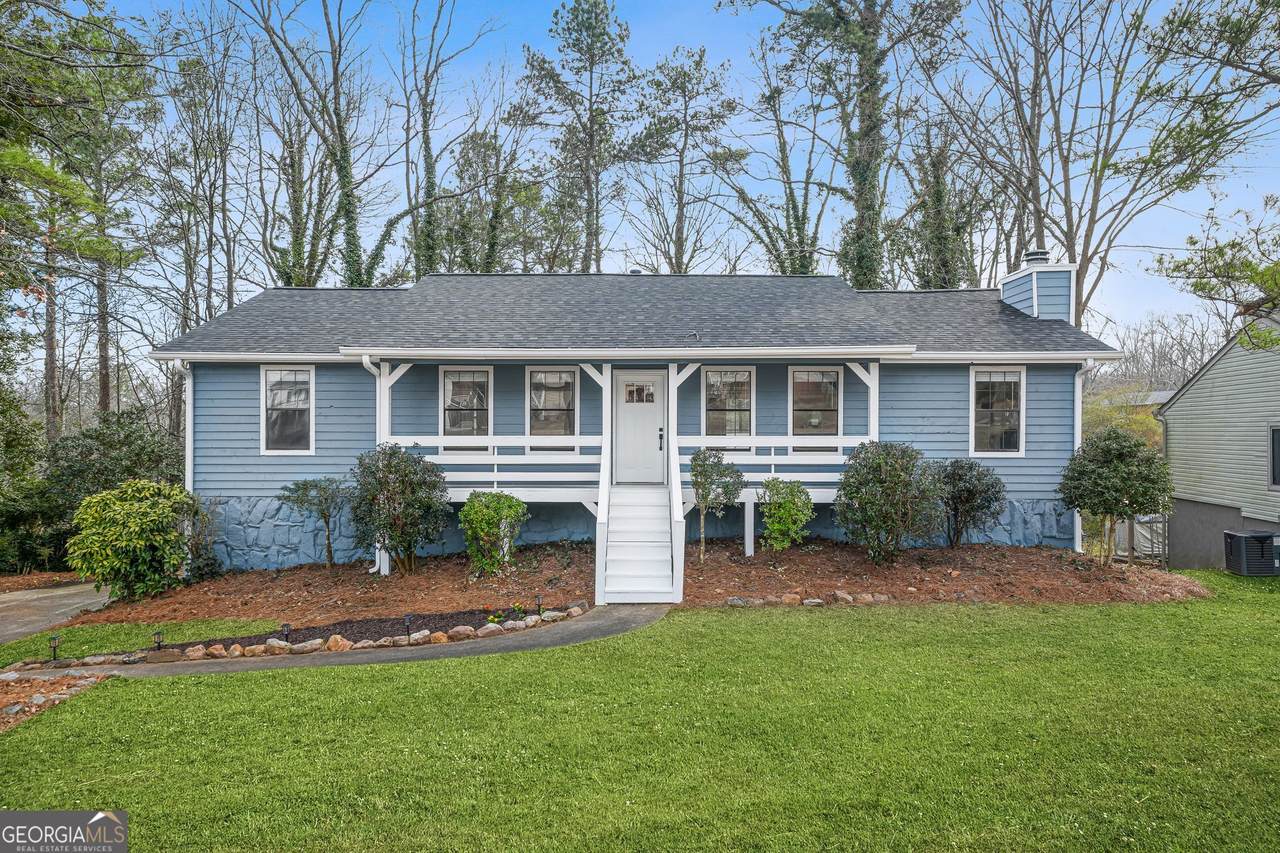 6595 Oakwood Drive - Photo 1