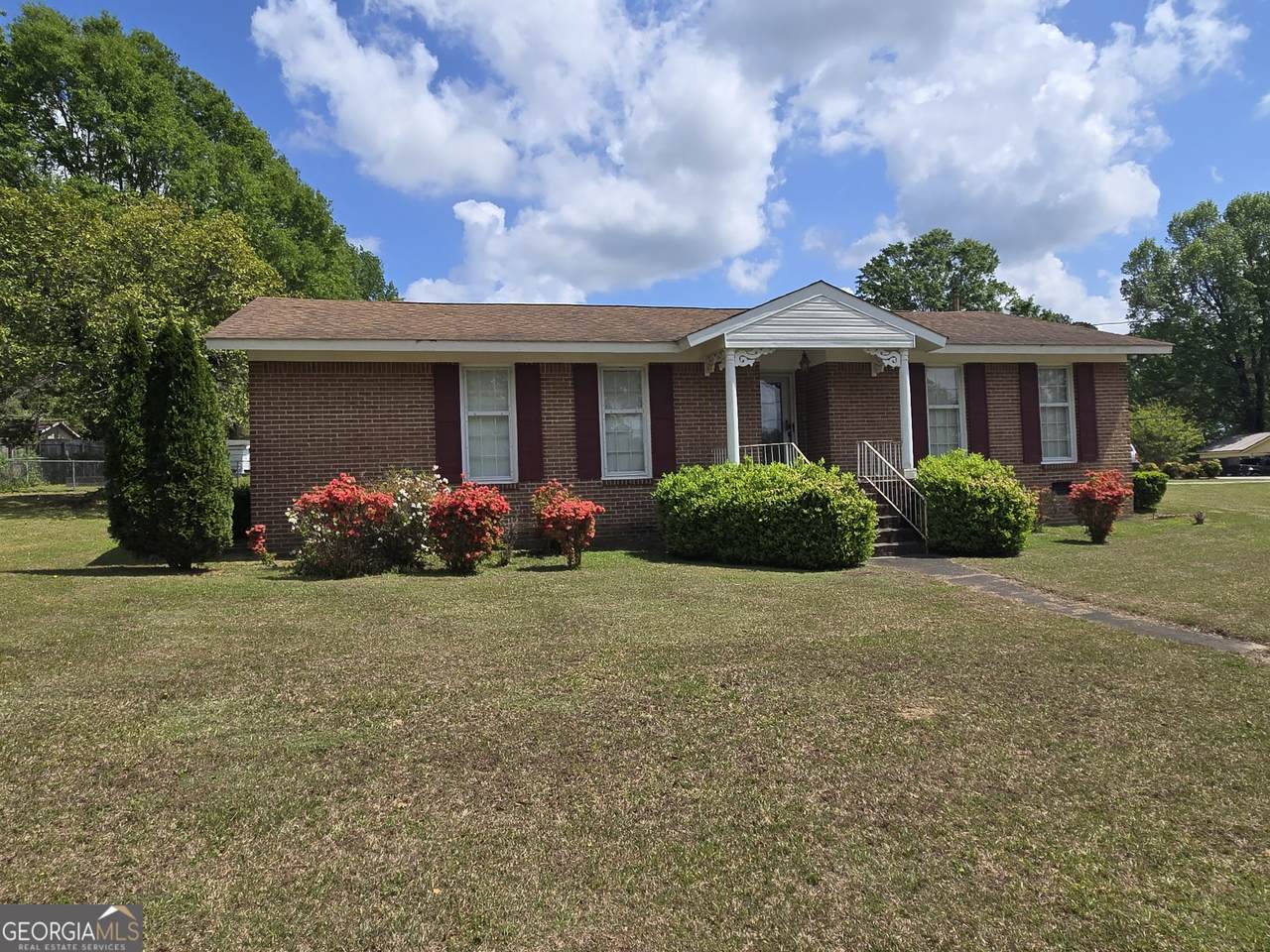 101 Skyline Drive - Photo 1