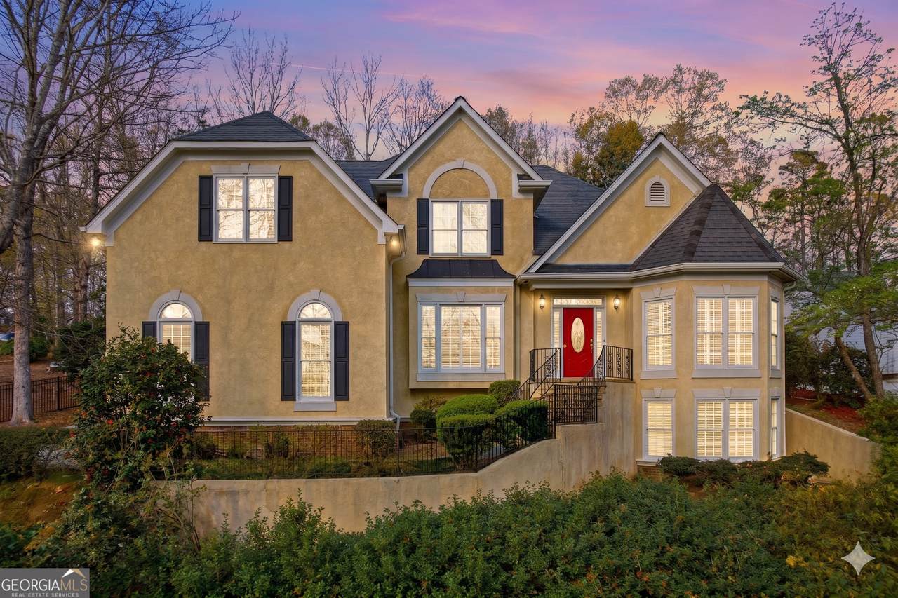 403 Henredon Hill - Photo 1