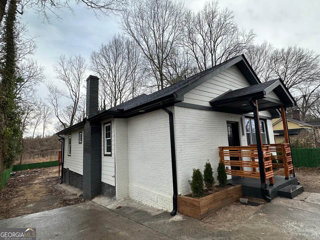 1340 North Avenue - Photo 1