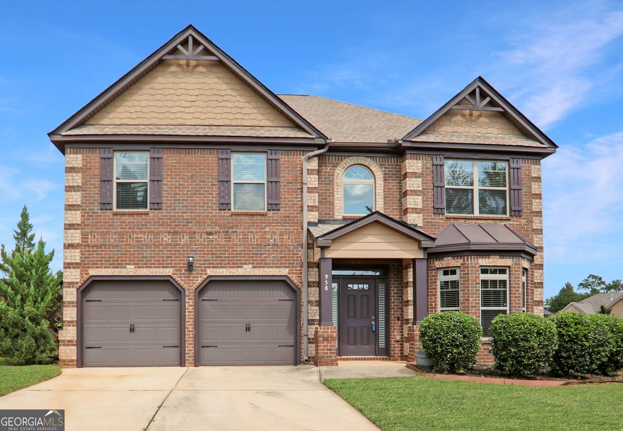 958 Nevis Way - Photo 1