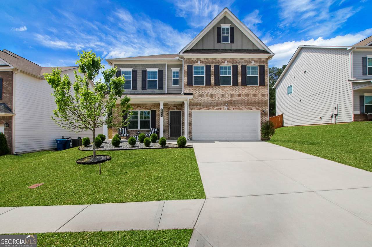 1821 Campbell Oaks Drive - Photo 1