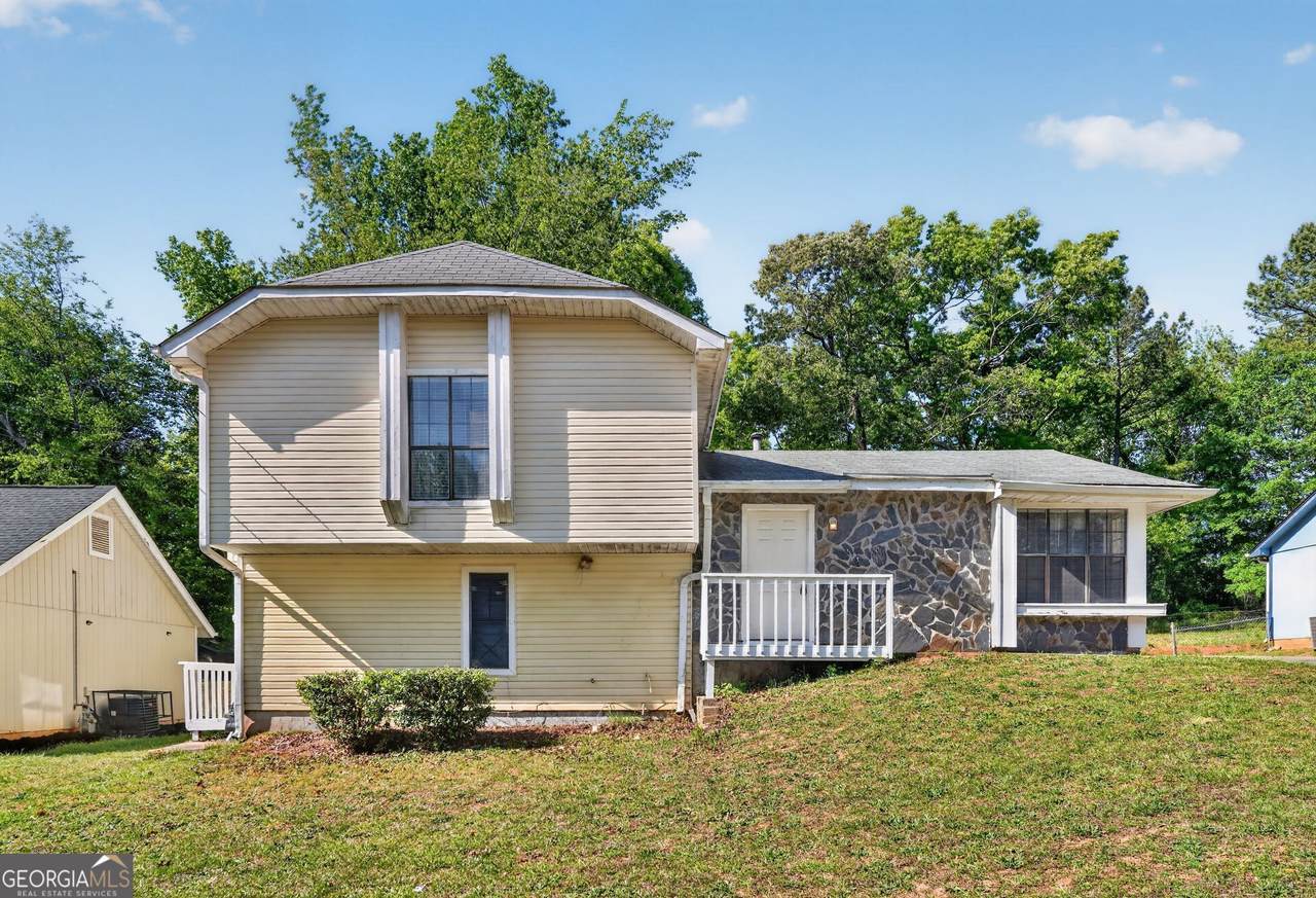 2283 Newgate Drive - Photo 1