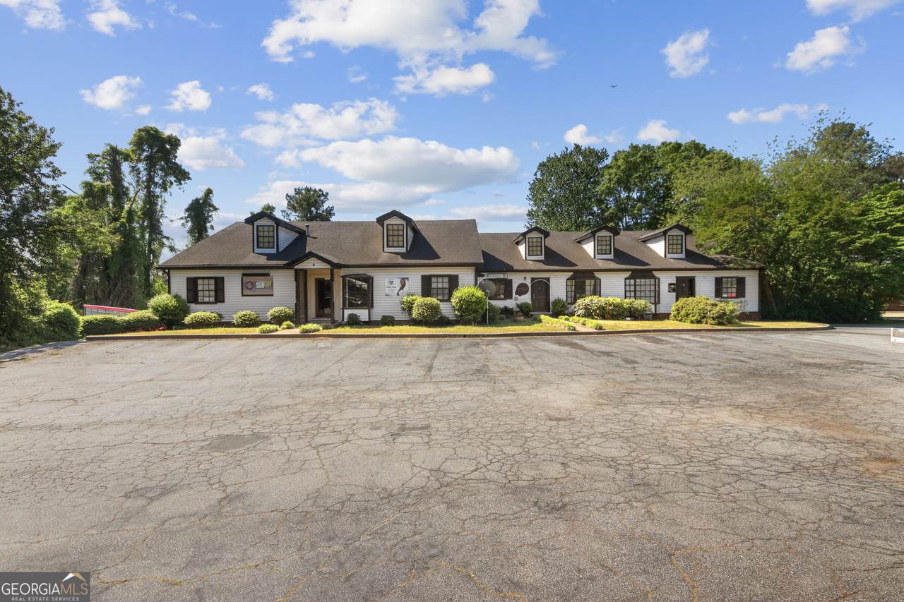 4759 Rockbridge Road - Photo 1