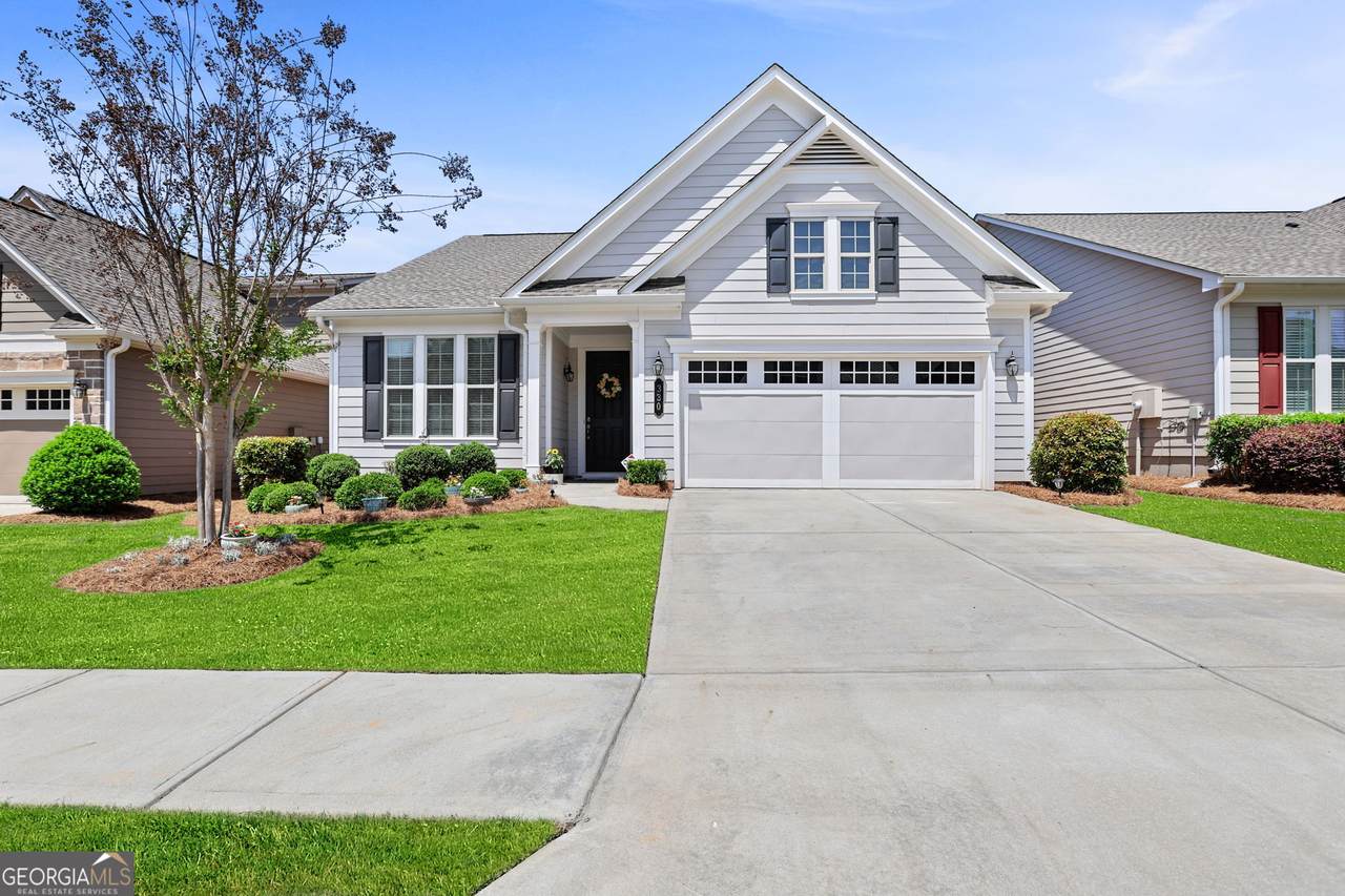 330 Chestnut Oak Drive - Photo 1