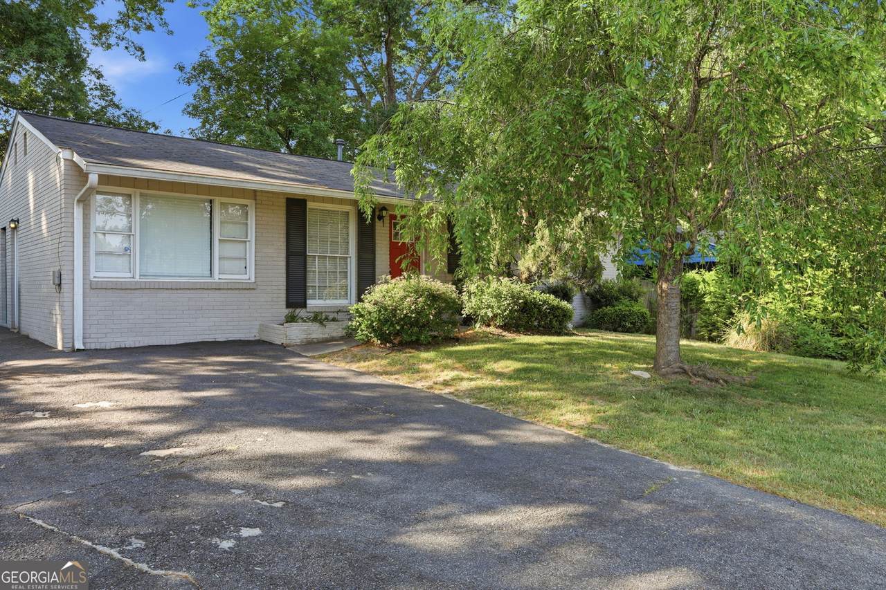 3660 Fairlane Drive - Photo 1