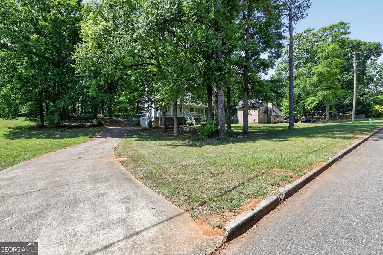 146 Camp Creek Drive - Photo 1