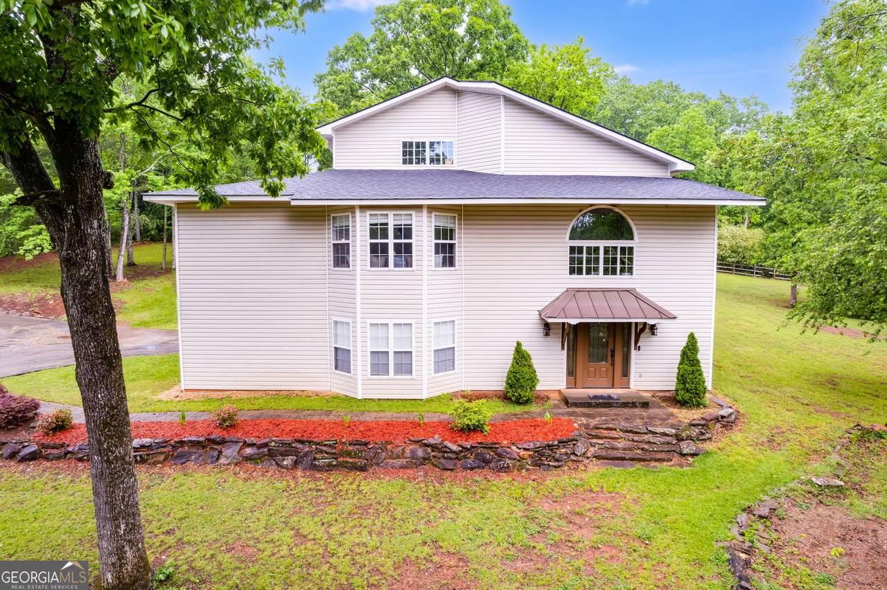 1526 Old Newnan Road - Photo 1