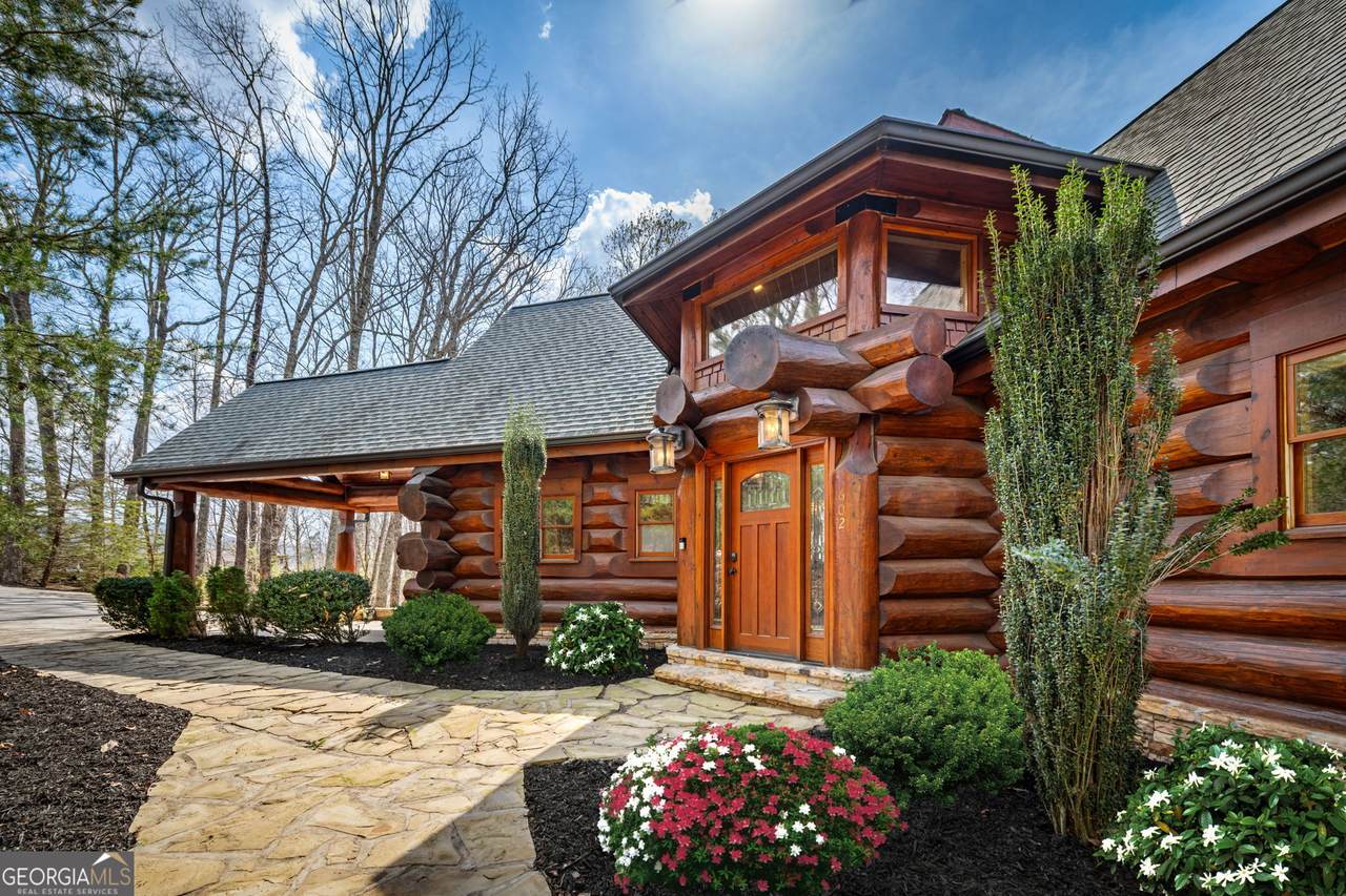 602 Overlook Drive - Photo 1