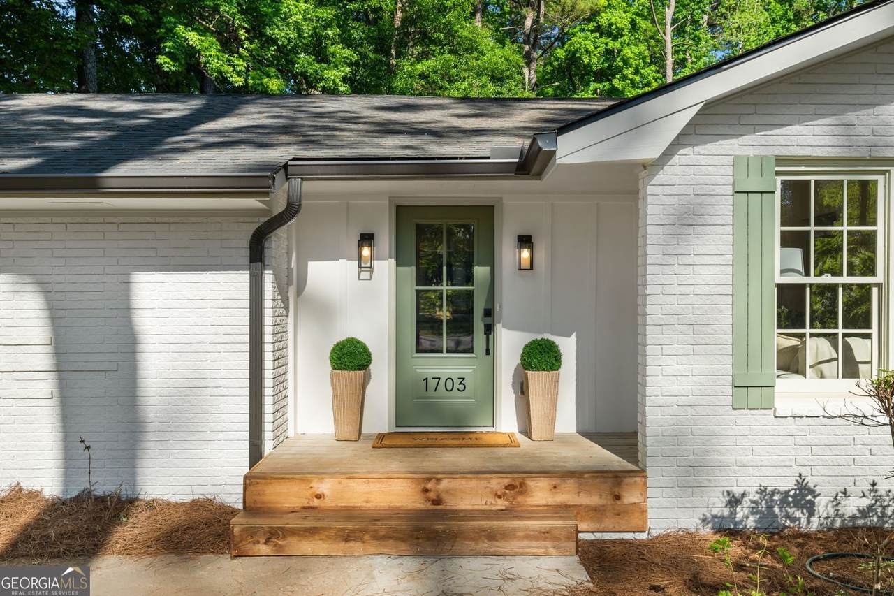 1703 Hudson Road - Photo 1