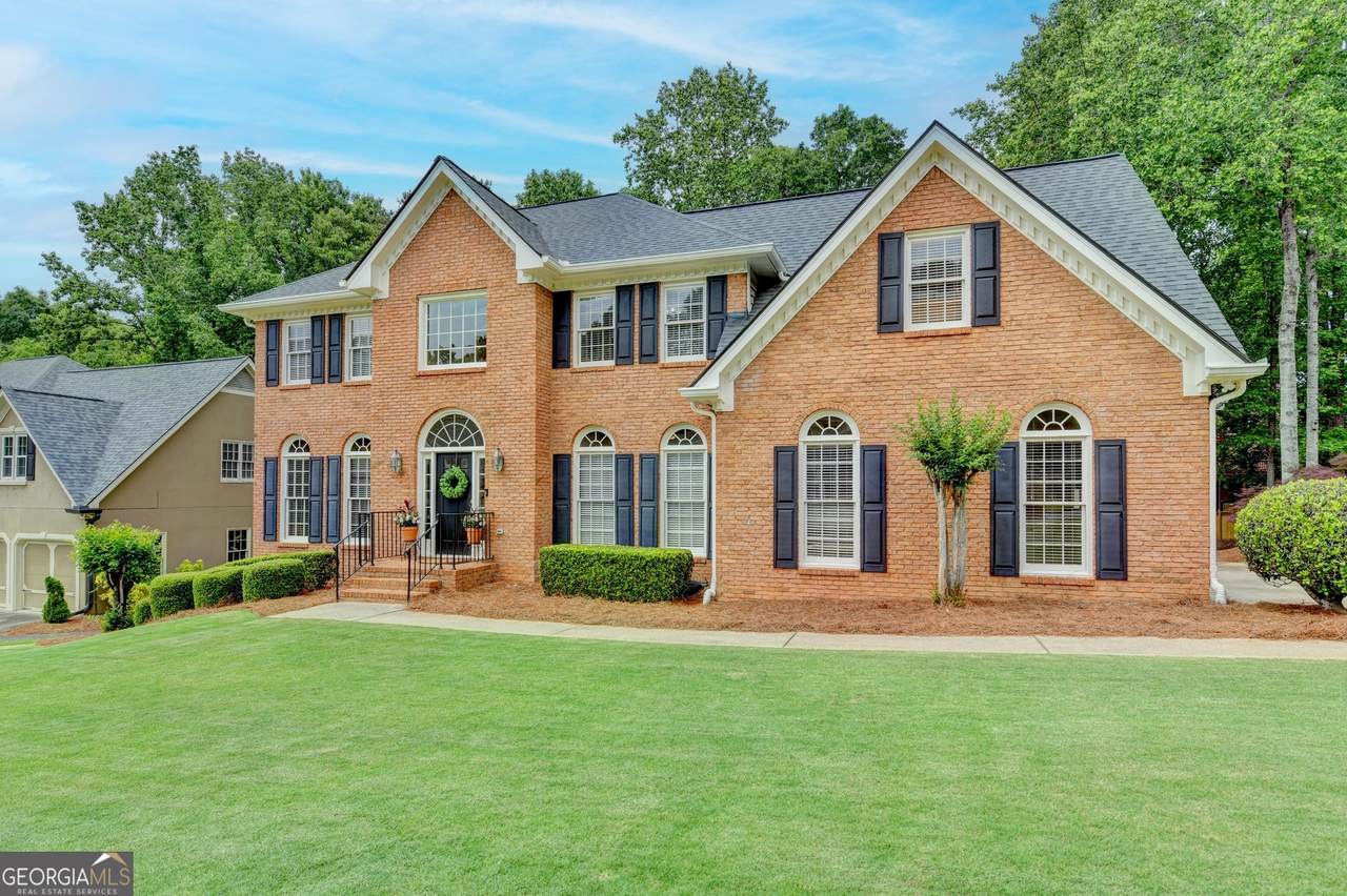 215 Sandridge Court - Photo 1