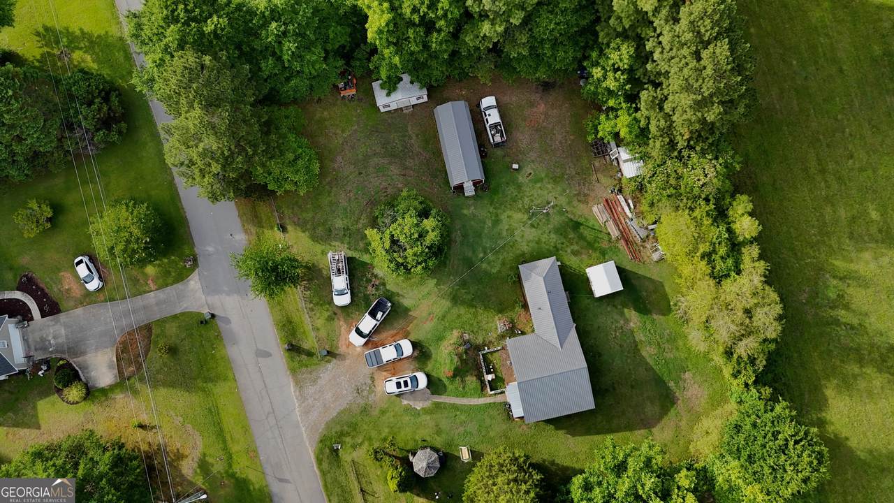 4905 Hudson Road - Photo 1
