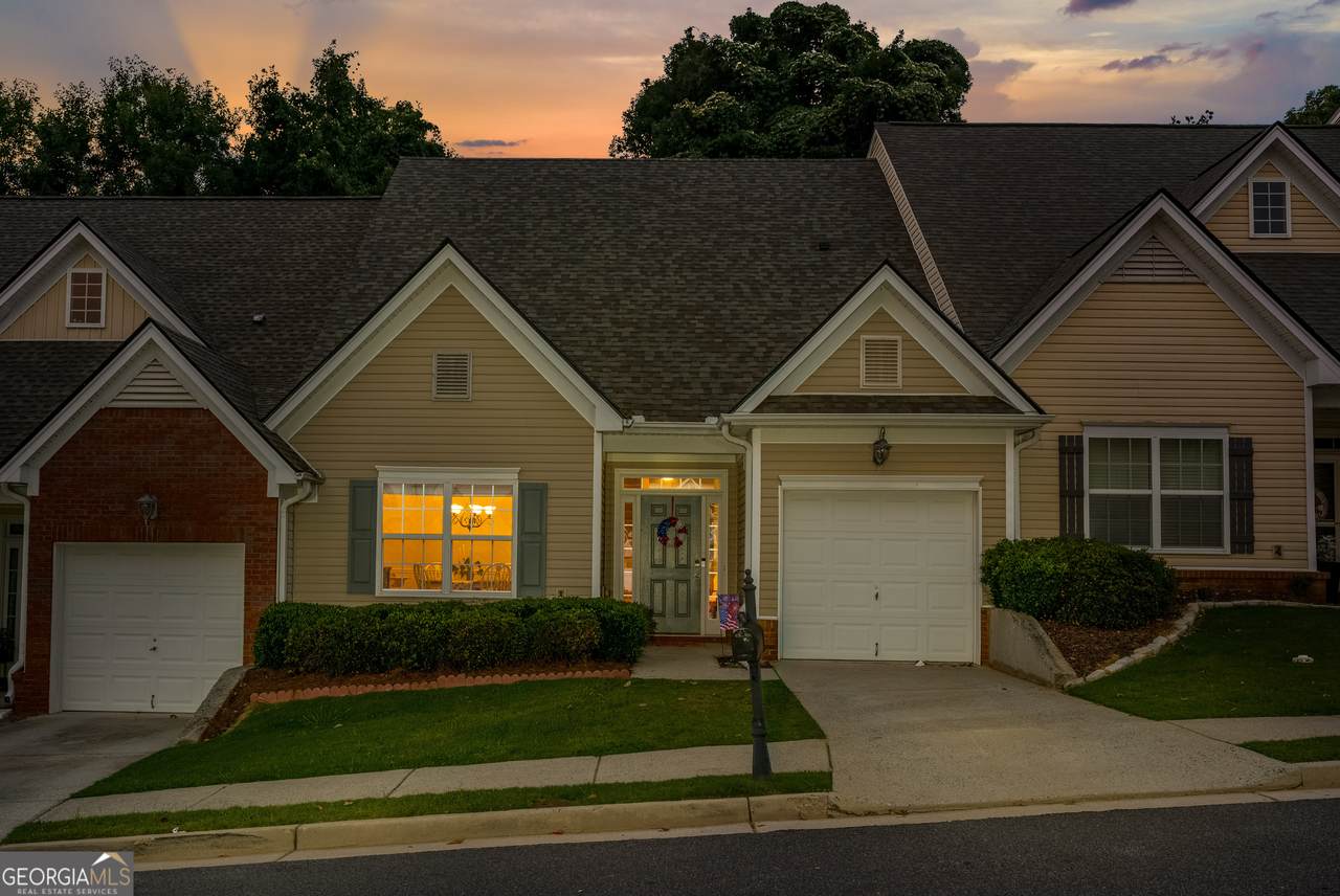 172 Riley Circle - Photo 1
