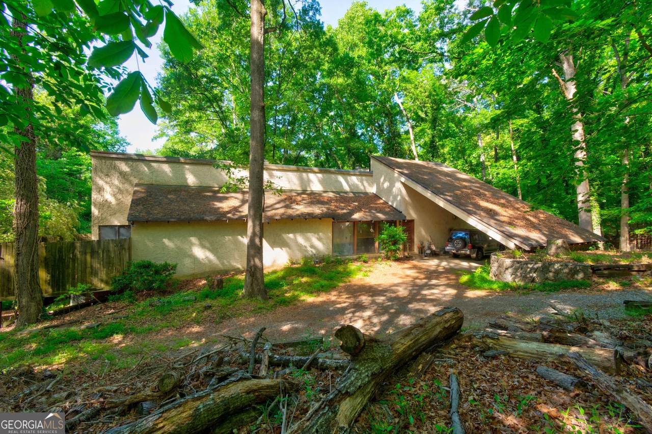 1265 Summit Road - Photo 1