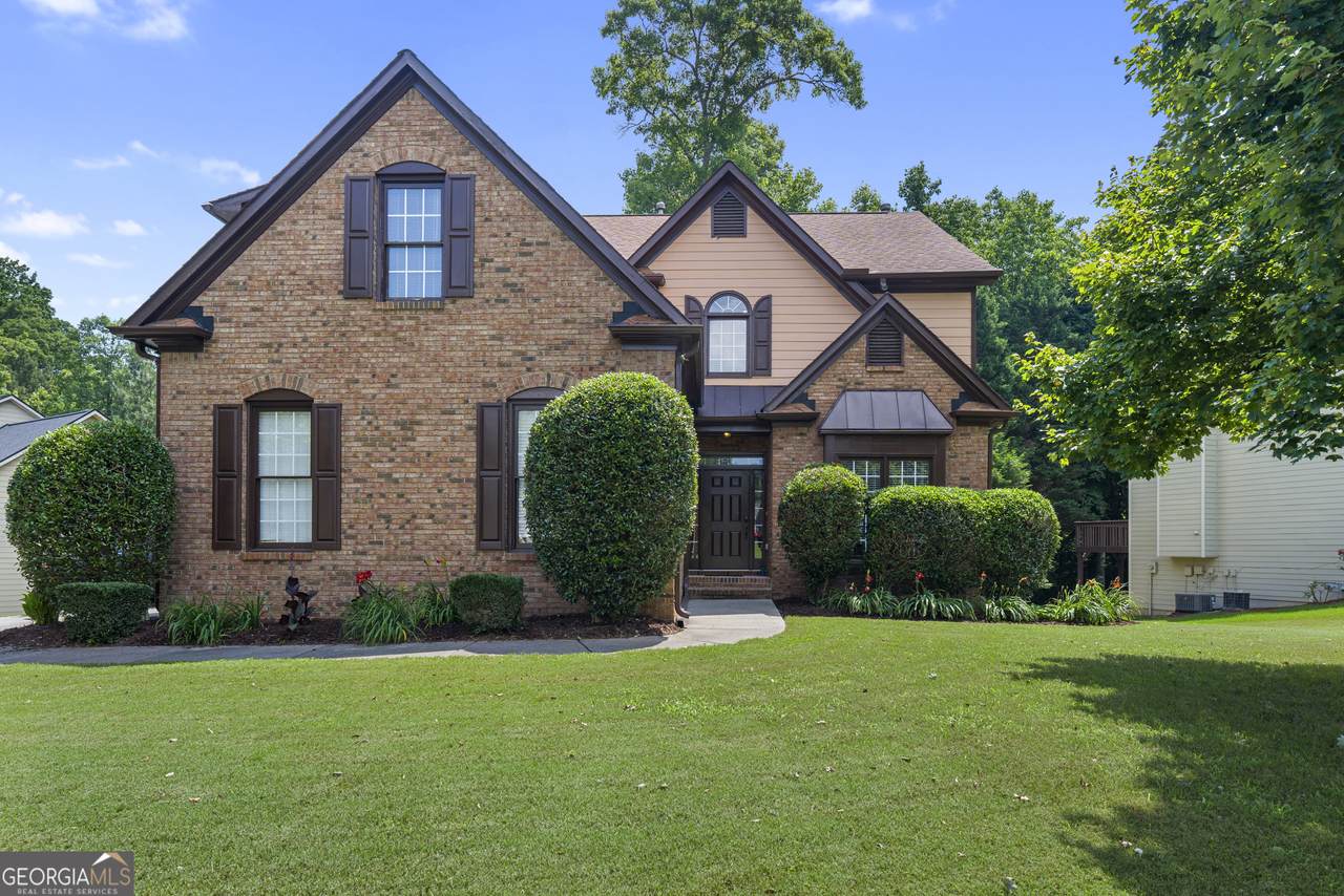 2753 Blue Moon Drive - Photo 1