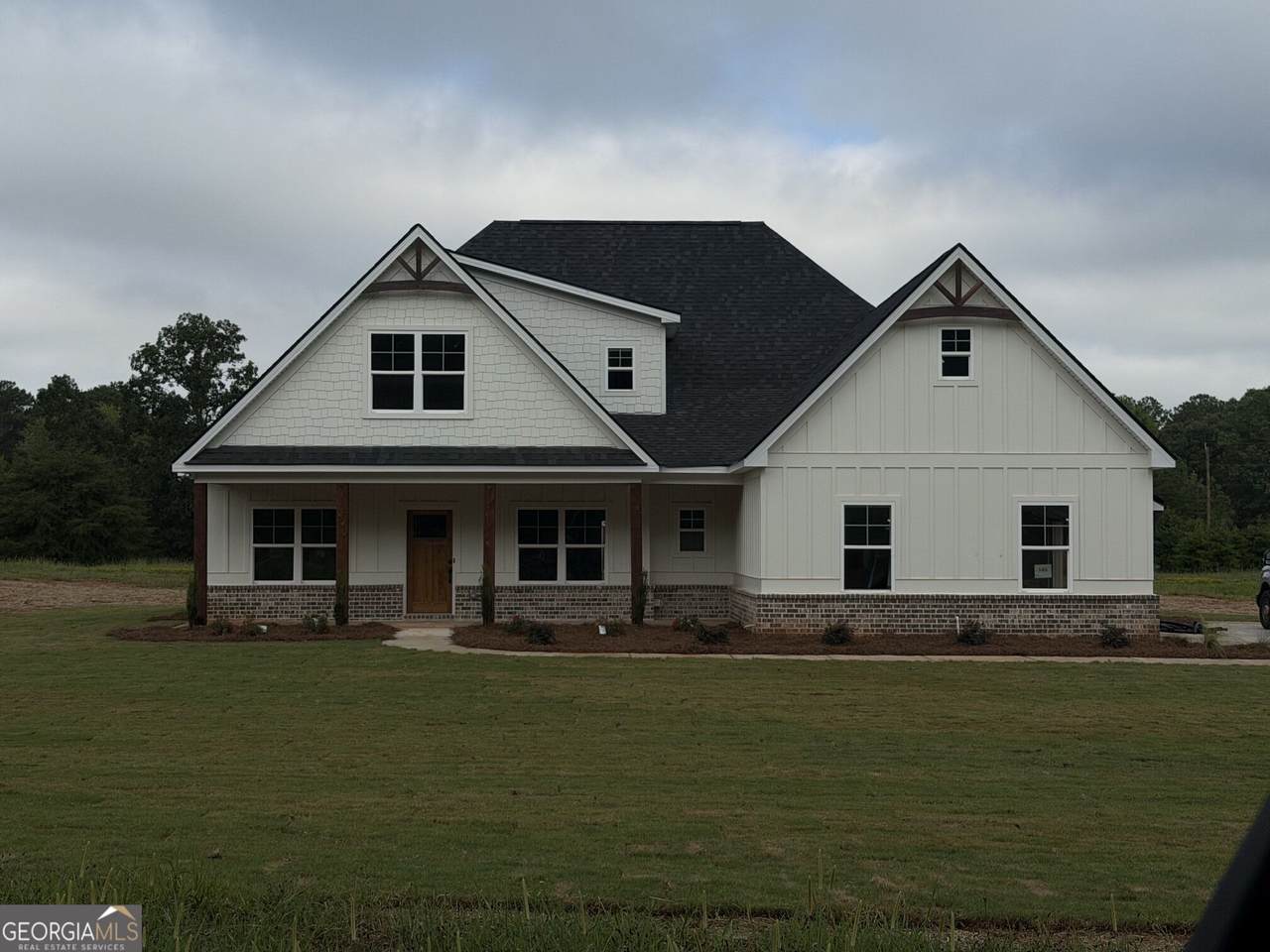 145 Twin Oaks Drive - Photo 1