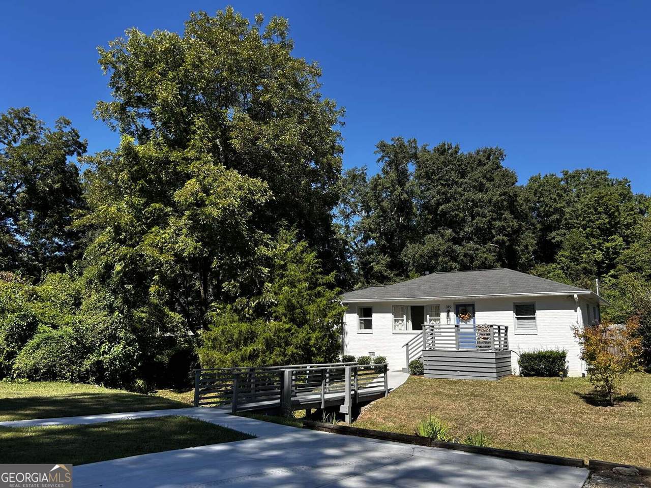 349 Avery Street - Photo 1