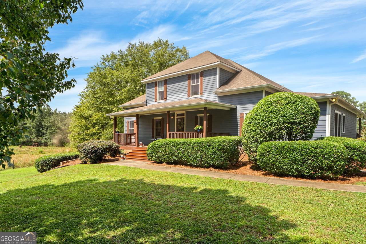 425 Oak Grove Road - Photo 1