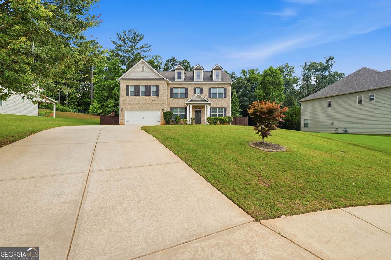 136 Charolais Drive - Photo 1