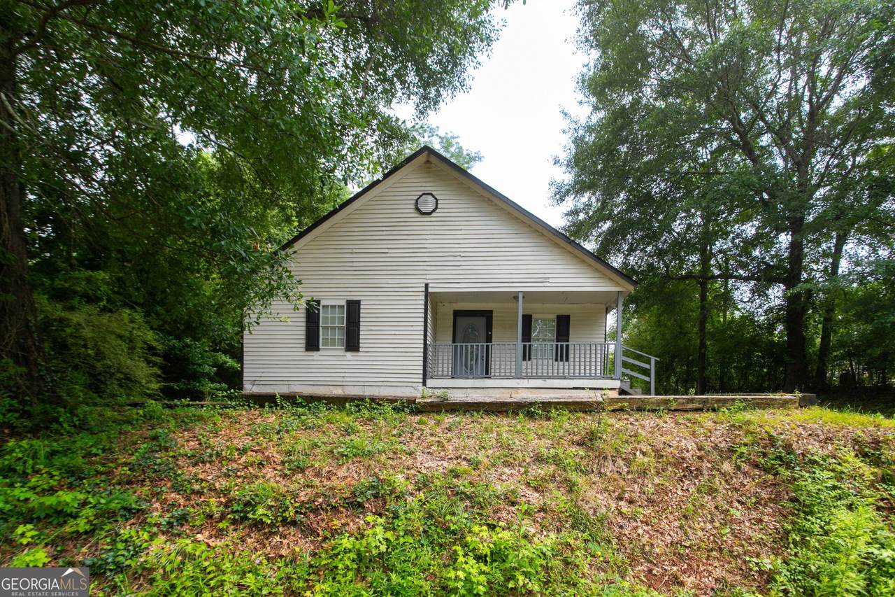 281 Martin Luther King Drive - Photo 1