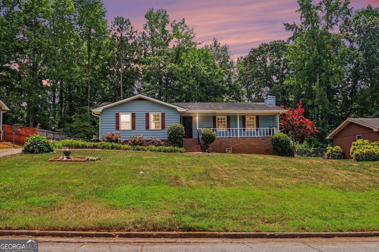 5385 Rockmoor Drive - Photo 1