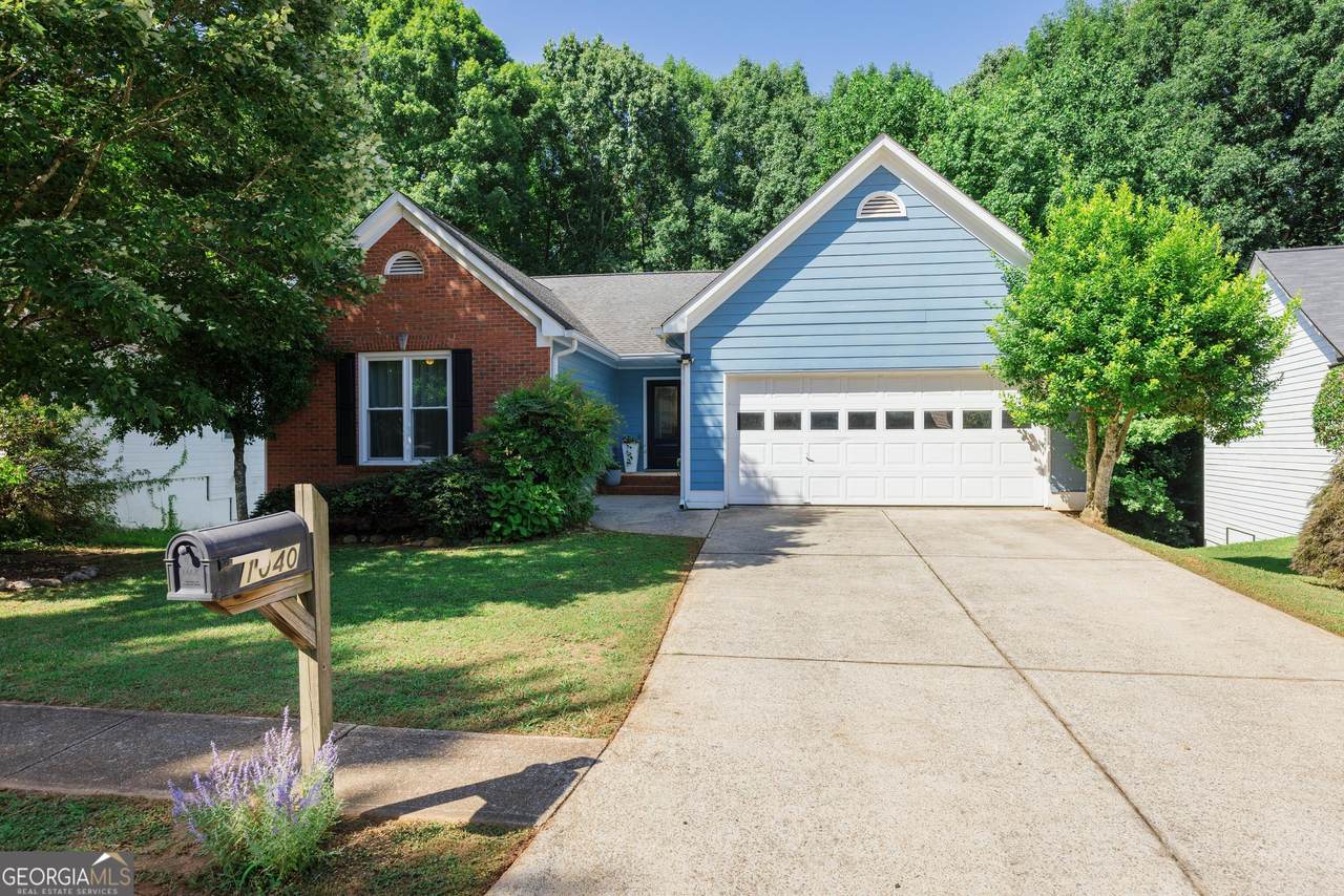 1040 Hillary Lane - Photo 1