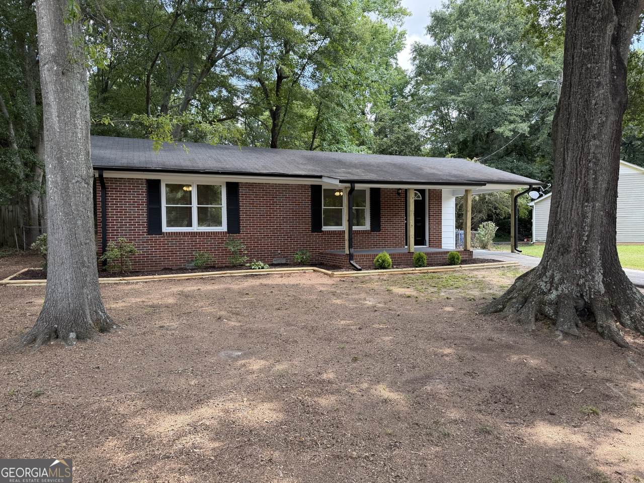 135 Martha Street - Photo 1