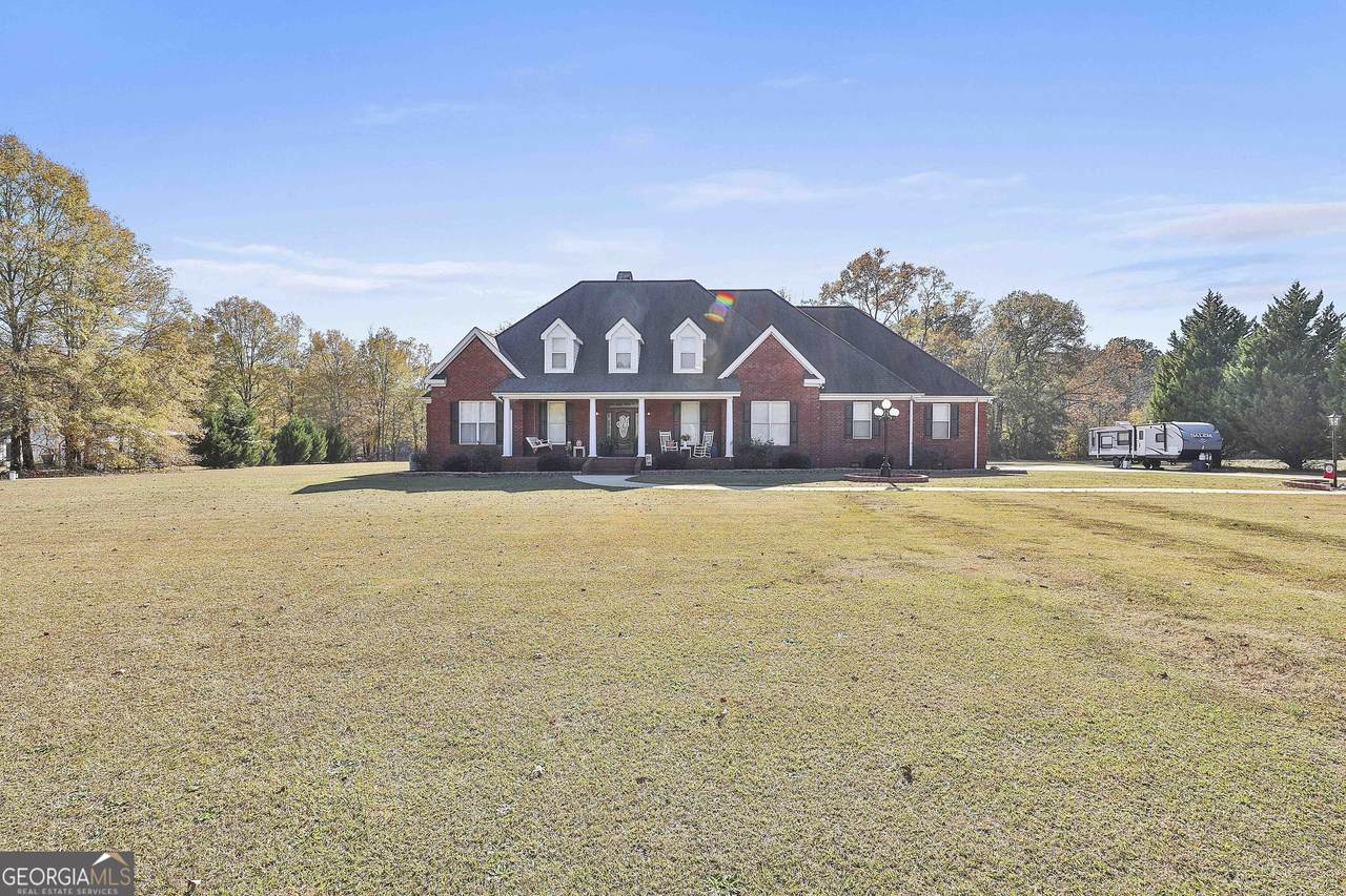 395 Mcintosh Road - Photo 1