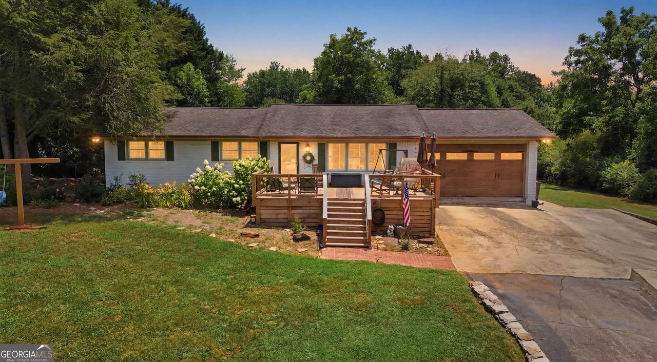 125 Windsor Drive - Photo 1
